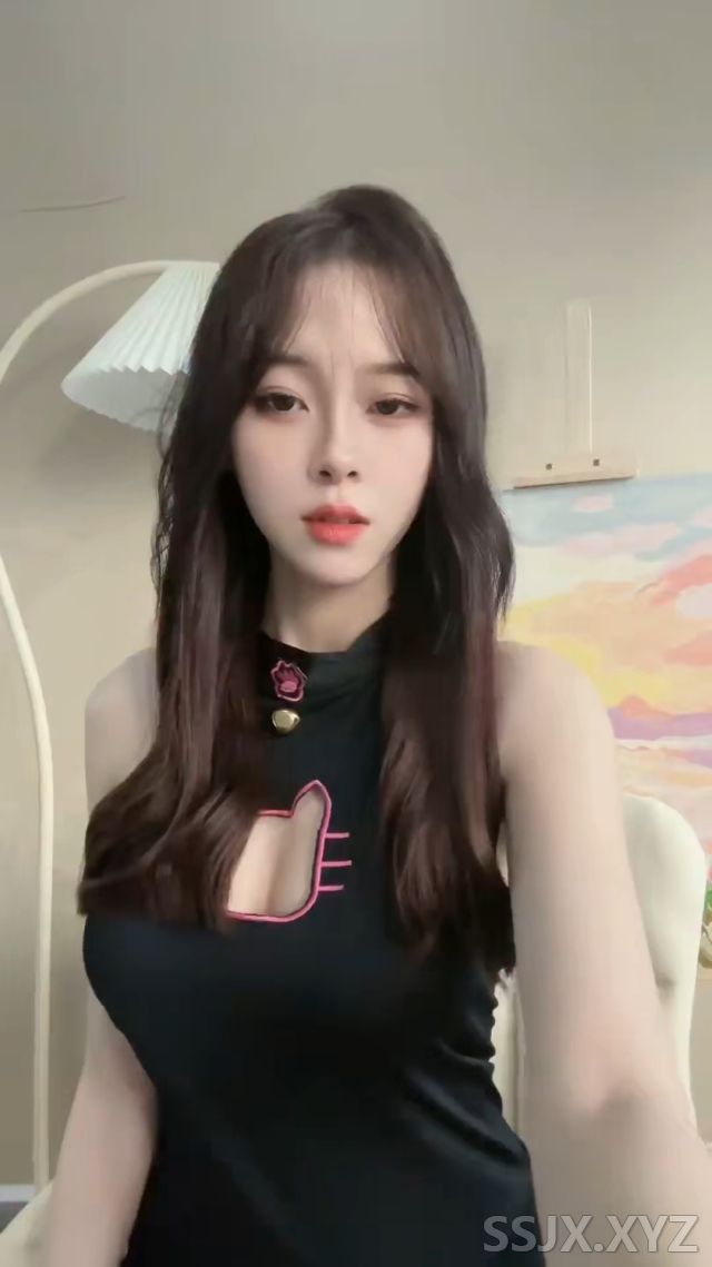 [6V/197M]小movo - 花椒颜值主播 土豪重金定制，大尺度裸舞，自慰超诱惑