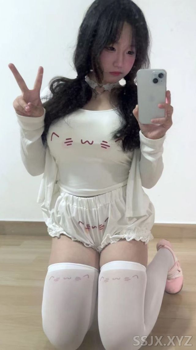 [27V+106P/181M]网传抖音【纸】极度反差巨乳小母狗，私人订制大尺度自慰视频